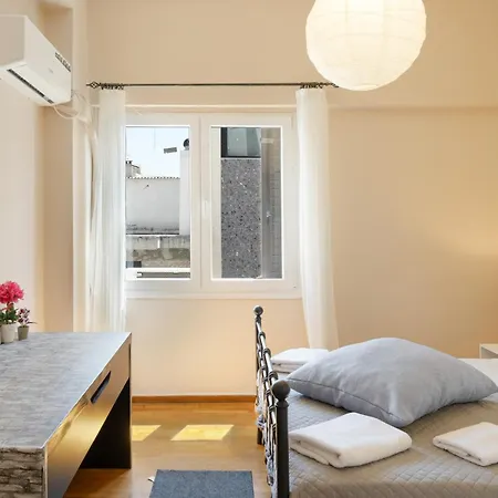 Beautiful Neighbourhood Apartment Athens Exterior photo